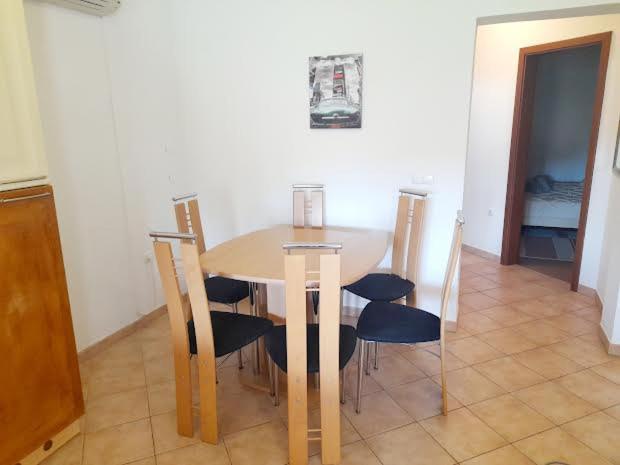 Apartmani Delas Pjescana Uvala Esterno foto