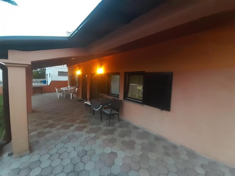 Apartmani Delas Pjescana Uvala Esterno foto
