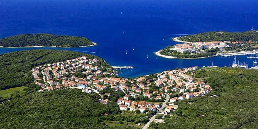 Apartmani Delas Pjescana Uvala Esterno foto
