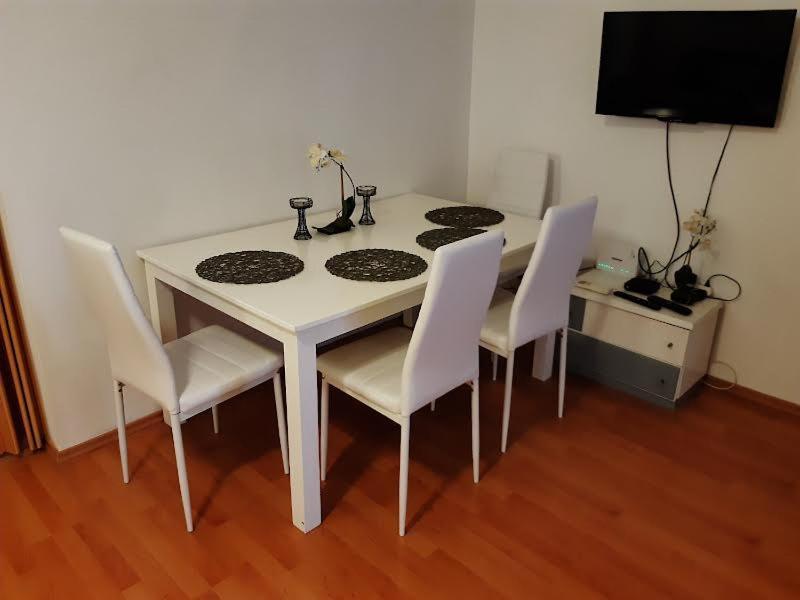 Apartmani Delas Pjescana Uvala Esterno foto