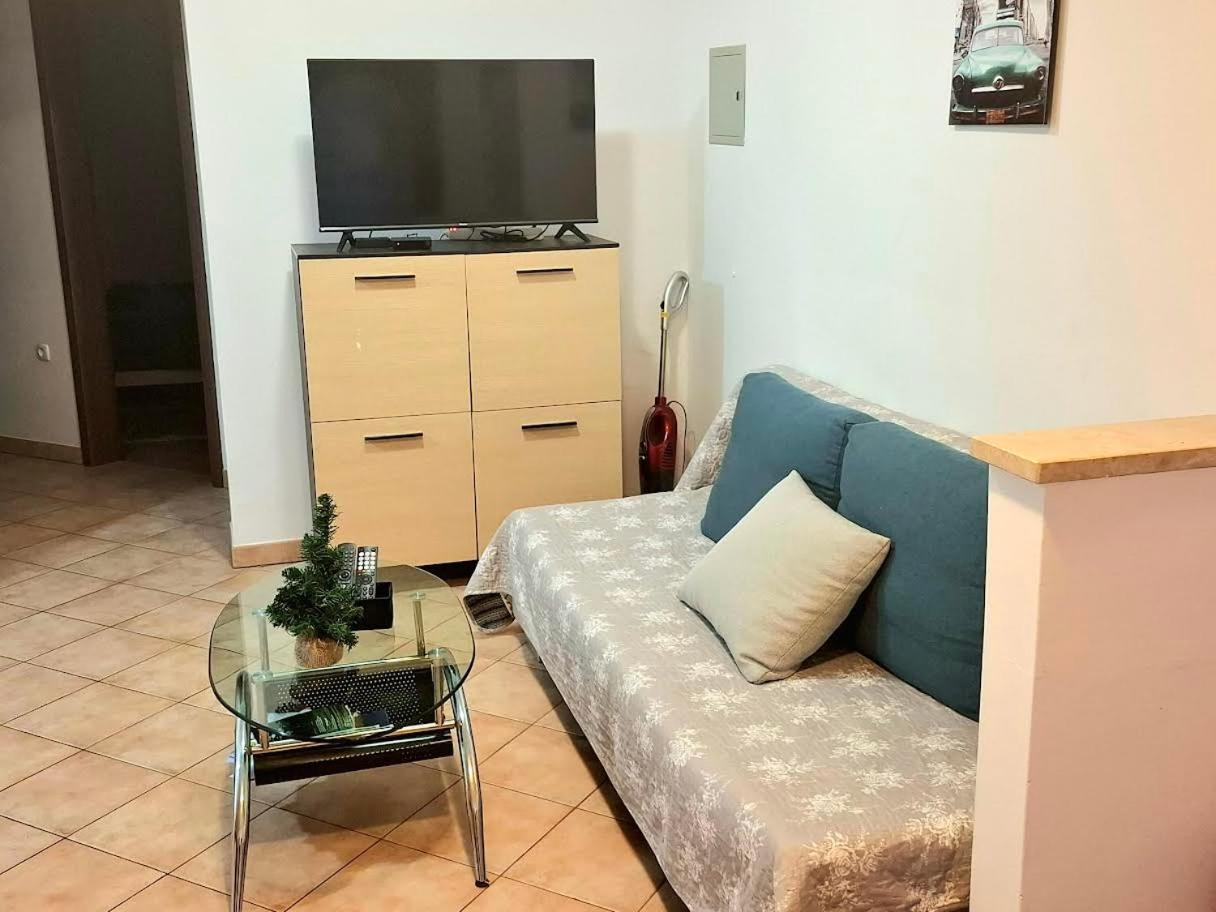 Apartmani Delas Pjescana Uvala Esterno foto